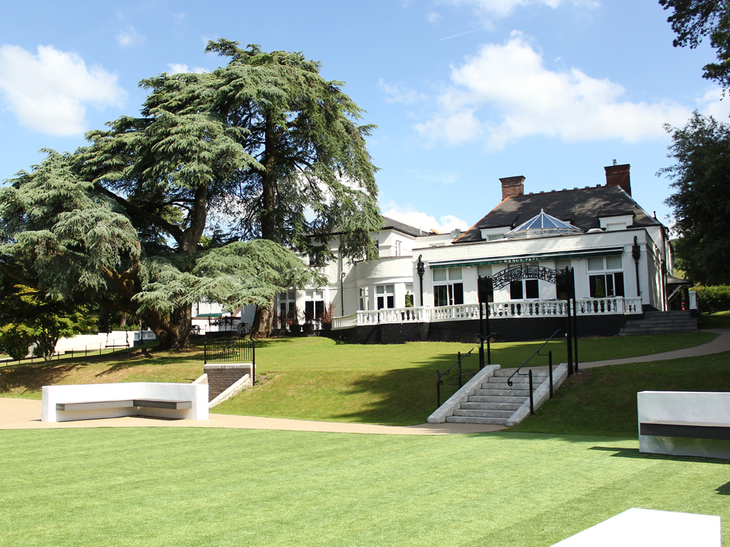 Gallery Manor Parc Hotel